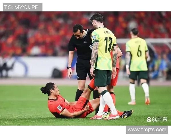 国米逆袭本菲卡3-0晋级世界杯争议判罚引发全场热议