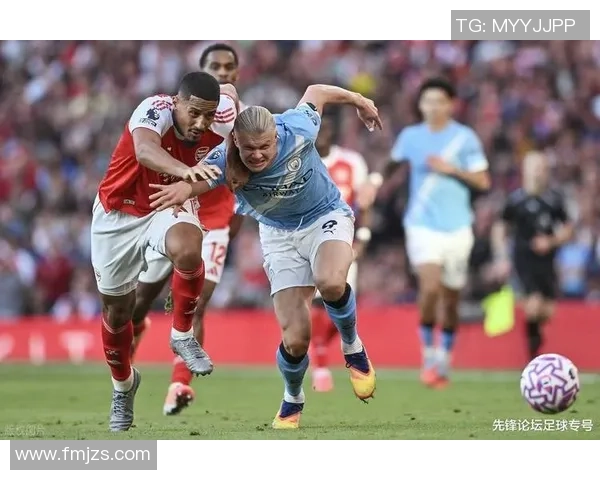 欧联杯阿森纳大胜马竞五球狂潮争议判罚引发全场热议