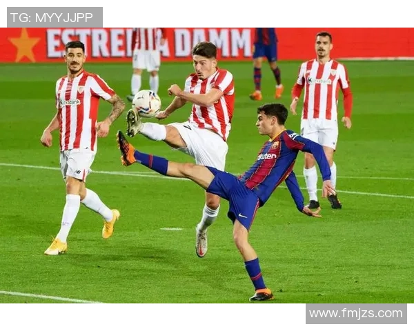 英超焦点战巴黎圣日耳曼大胜曼城乌龙球成比赛转折点分析