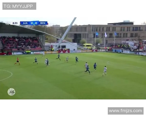 世界杯激战阿森纳与本菲卡平局红牌事件引发全场热议精彩集锦回顾